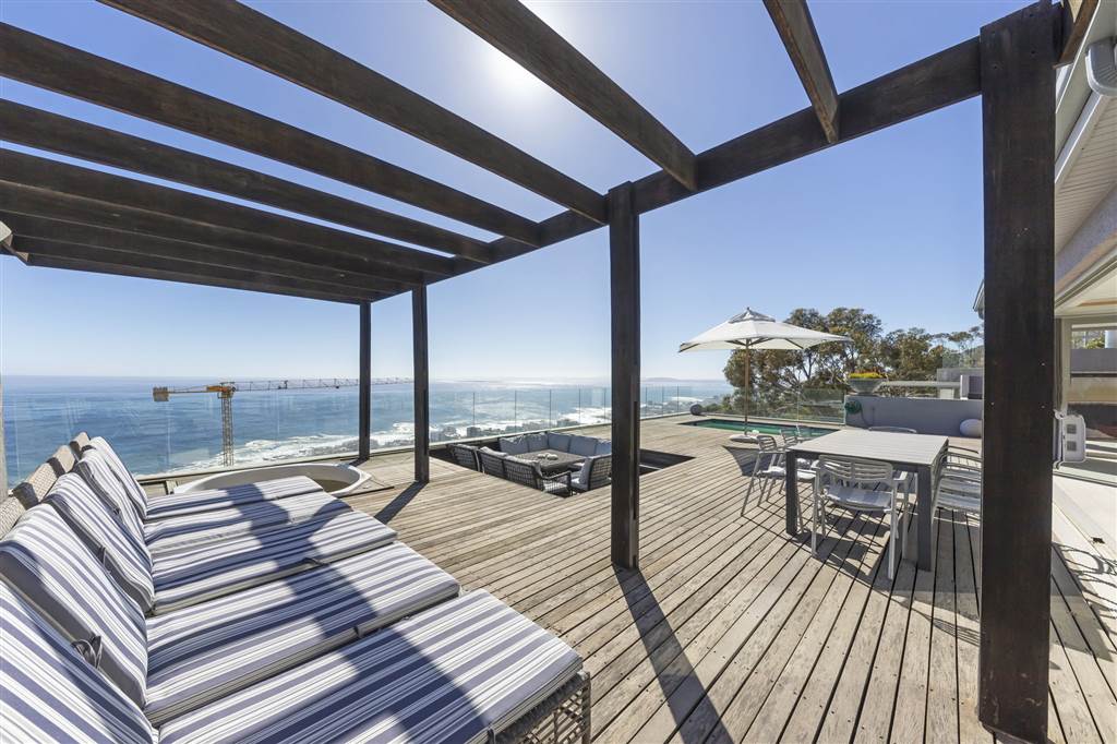 3 Bed Penthouse for sale in Bantry Bay | T4631733 | Private Property