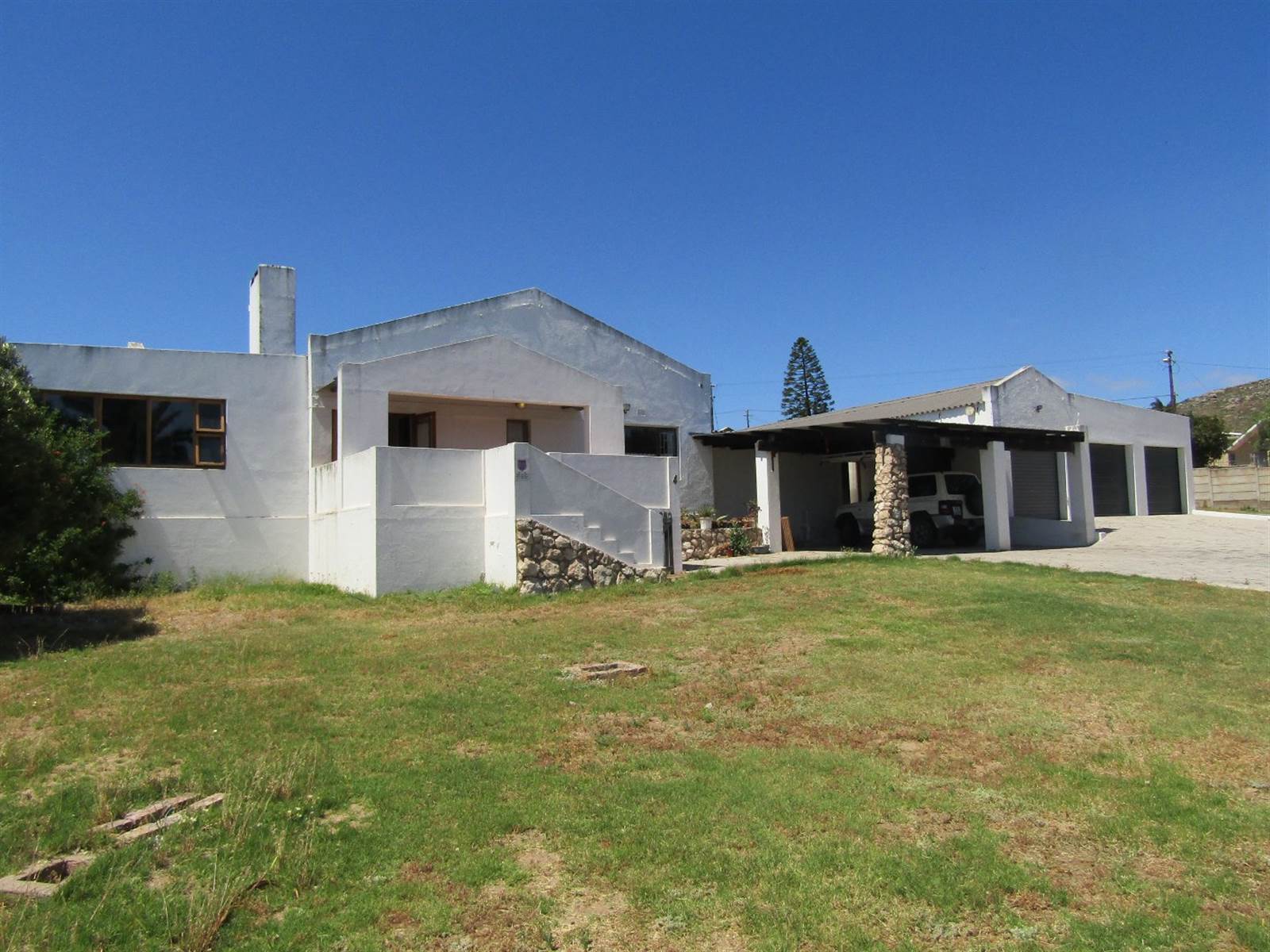 4 Bed House in St Helena Views photo number 5